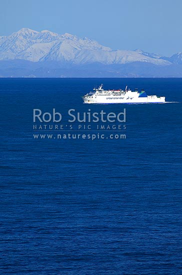 Interislander ferry Aratere crossing Cook Strait with snow covered Kaikoura Ranges behind, Wellington, Wellington City District, Wellington Region, New Zealand (NZ)