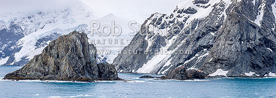 Point Wild on Elephant Island, where Shackleton's men stayed for 128 days (centre). Ice-covered mountainous island in outer reaches of South Shetland Islands. Panorama, Elephant Island, Antarctica Region, Antarctica