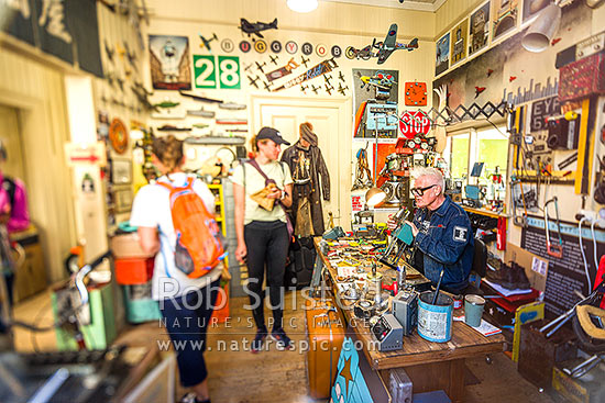 Martin Horspool, aka Robot man, Buggy Robot Gallery in Oamaru's Heritage Precinct, making robot artworks from 50-60's material, Oamaru, Waitaki District, Canterbury Region, New Zealand (NZ)